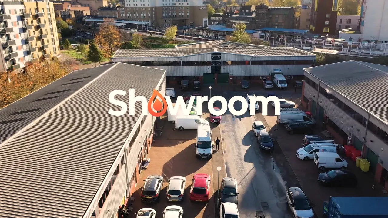 Charger la vidéo : Vidéo du showroom de cheminées à Greenwich, Londres.