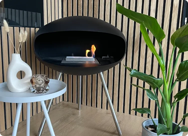 cheminée bioéthanol autoportante Cocoon Terra noire et acier