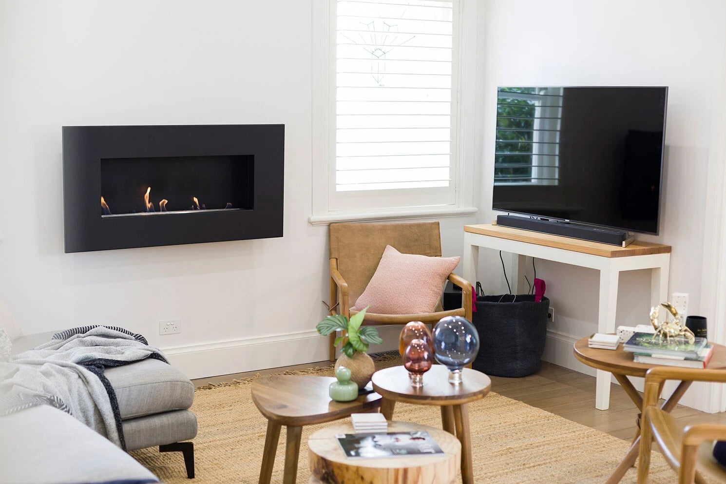 Icon Fires Nero 1150 Cheminée Murale - Noir