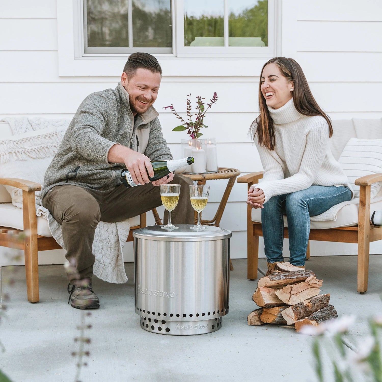 Couvercle Ranger – Acier inoxydable : protégez et sublimez votre foyer extérieur avec une finition durable et sophistiquée.