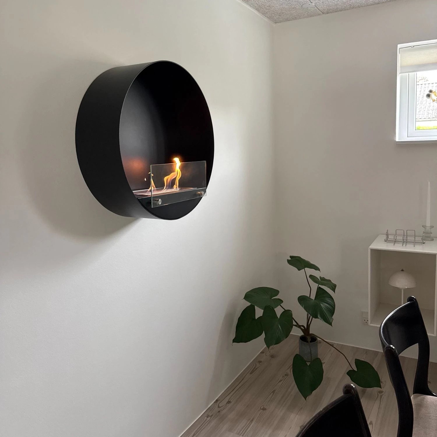 Cheminée au Bioéthanol Murale Ronde Noire Delaware